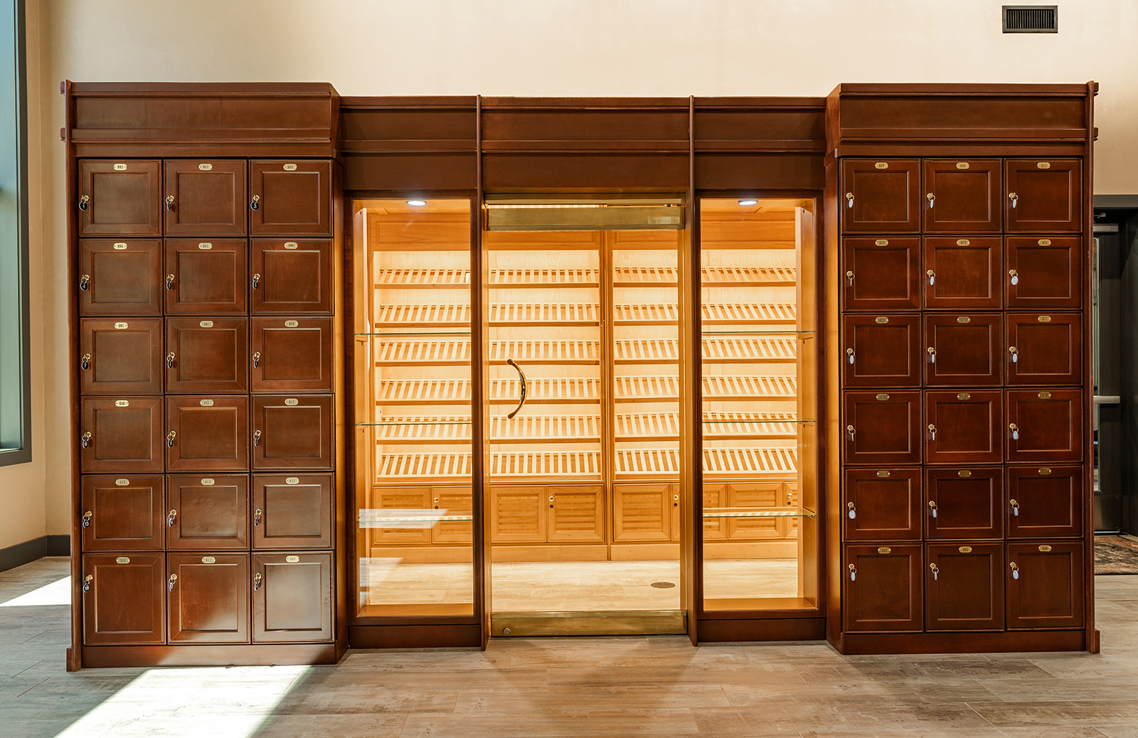 Joe's Cigar Room in New Smyrna Beach - Joe's Cigar Room